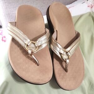 Elegant Gold Women's Vionic Sandals